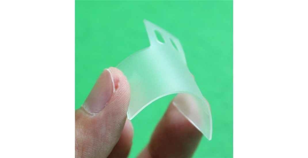 ETIQUETA TRANSPARENTE PARA COLGAR EN...