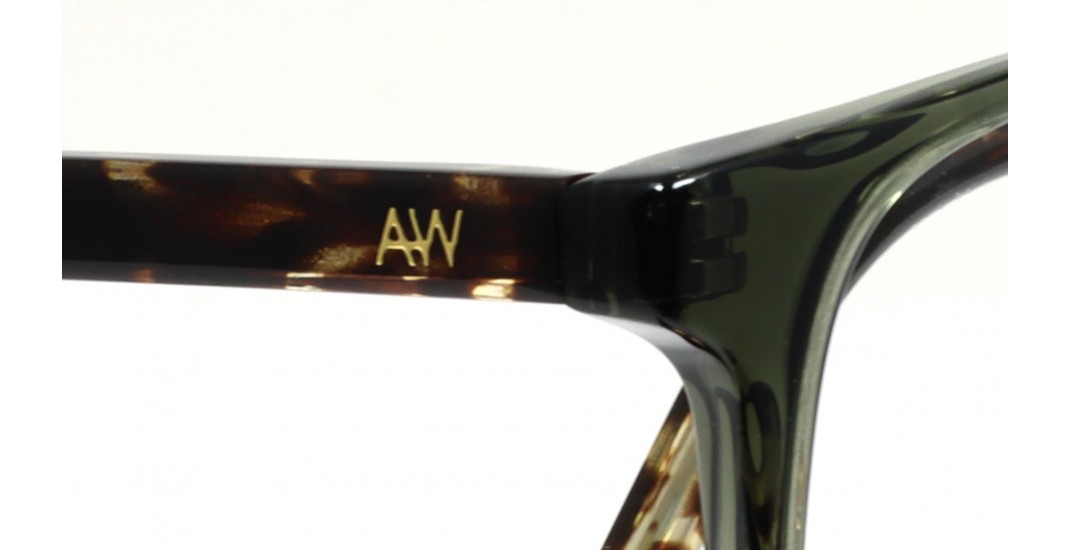 AW 7528 C-1